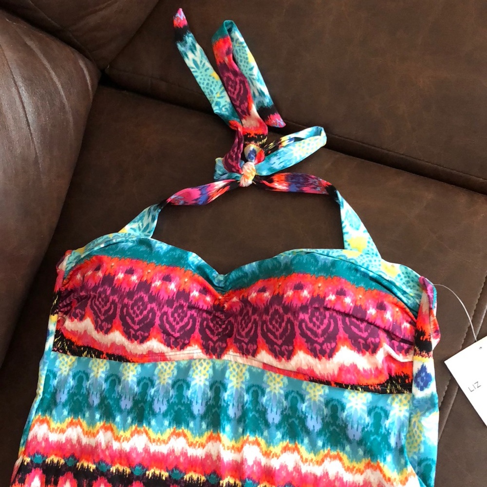Liz Claiborne swimwear Top Size 6 New - Picture 2 of 8